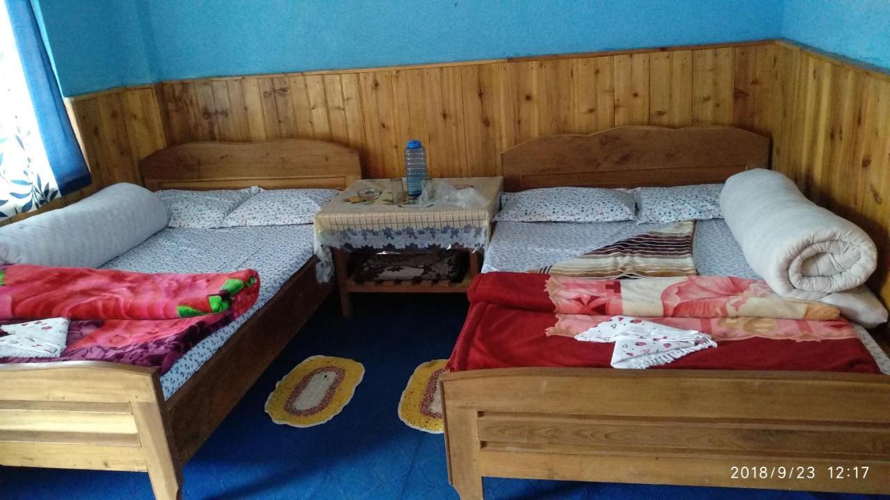 Tibet Homestay Rishop Exterior foto