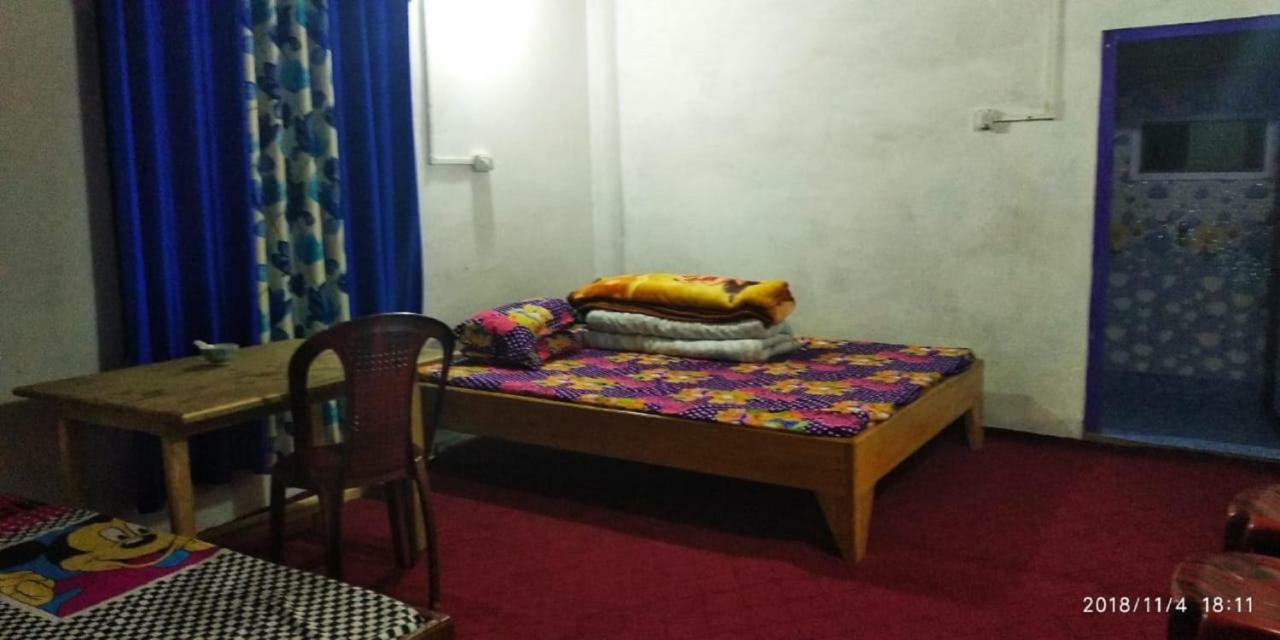 Tibet Homestay Rishop Exterior foto