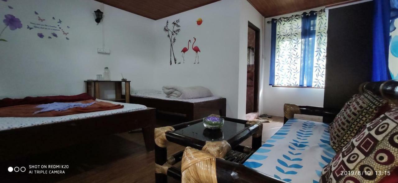 Tibet Homestay Rishop Exterior foto